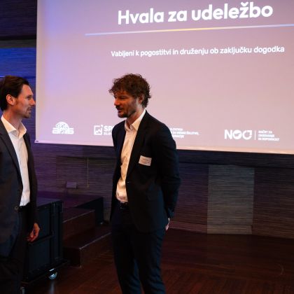 Na dogodku »Od potrjenega koncepta do prototipa in naprej« o povezovanju institucij znanja in gospodarstva