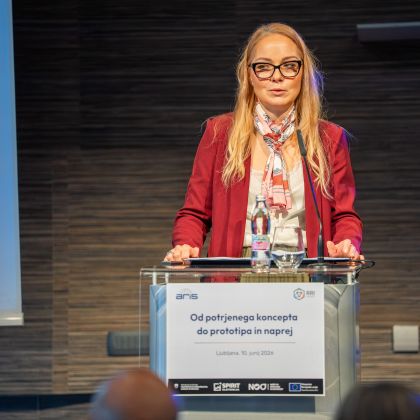 Na dogodku »Od potrjenega koncepta do prototipa in naprej« o povezovanju institucij znanja in gospodarstva
